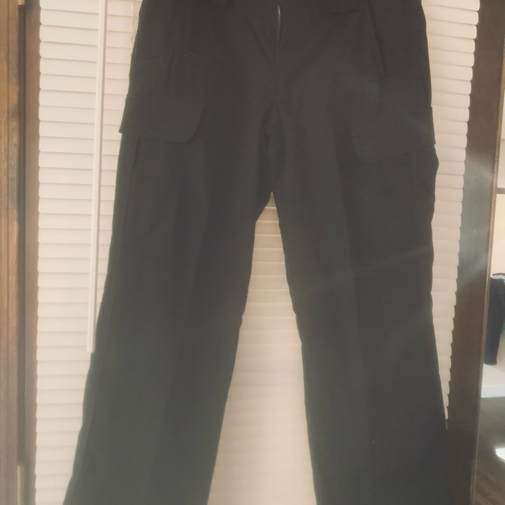 Size 8 women’s 511 tactical pants in black